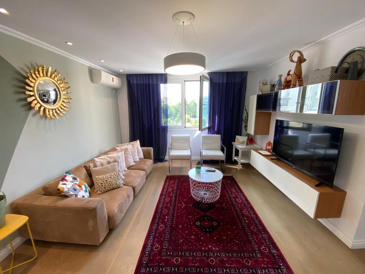 Cozy & Stylish Apartment Tiranë Luaran gambar